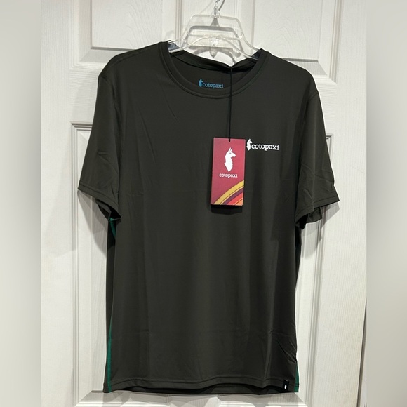 Cotopaxi Men's Medium Fino Tech Tee Iron Green NWT Quick Dry Soft Fabric - Picture 1 of 8